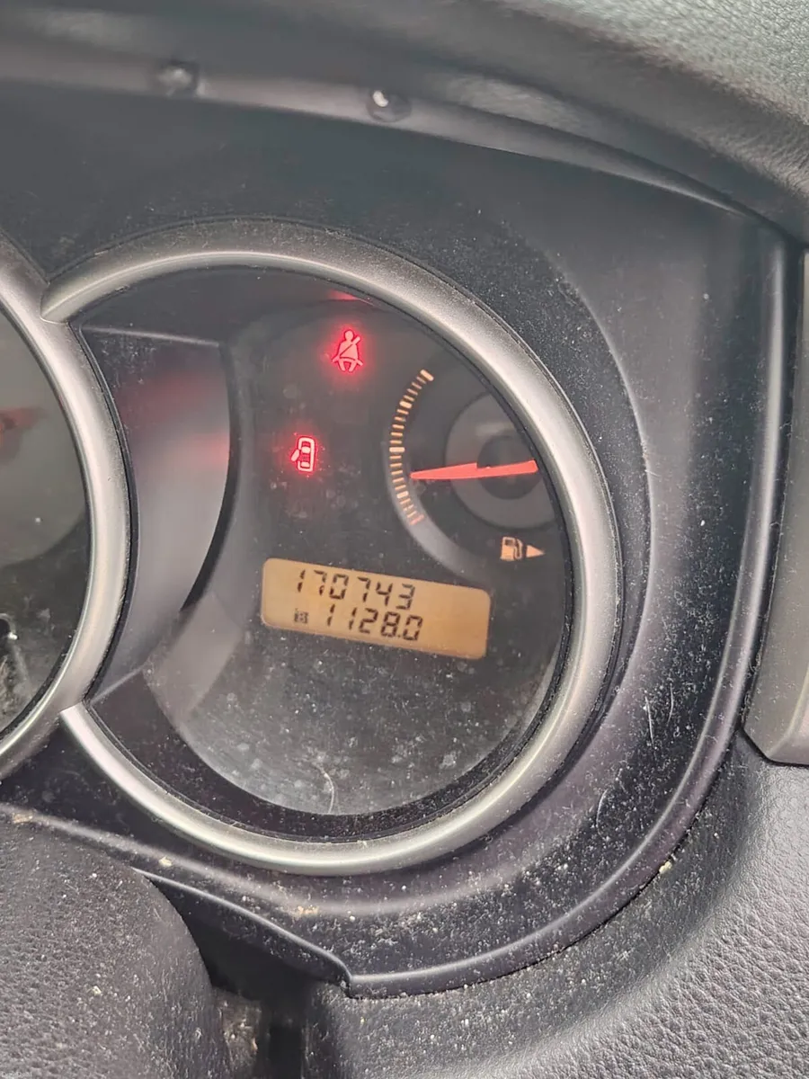 2007 Nissan Tiida - Image 3