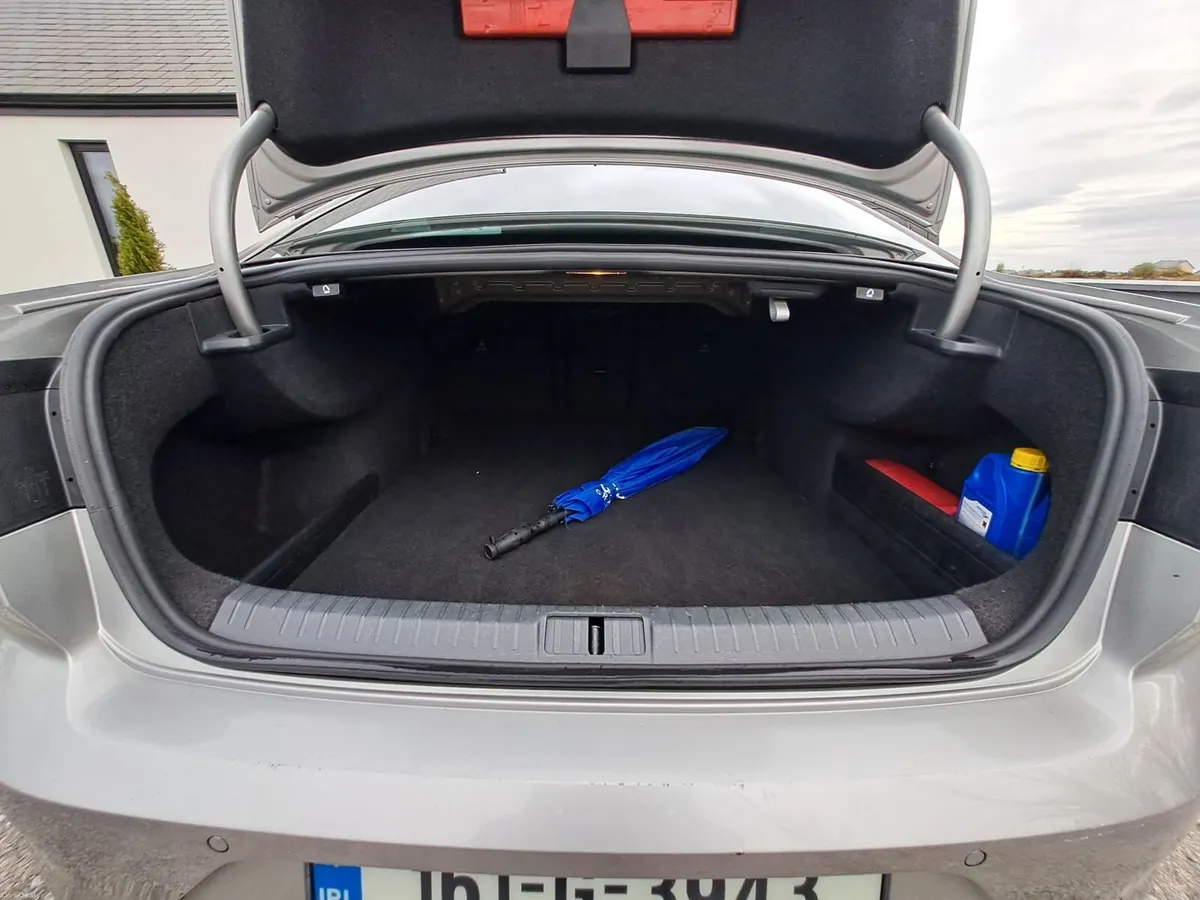 2016 Volkswagen Passat 1.6tdi HighLine - Image 3