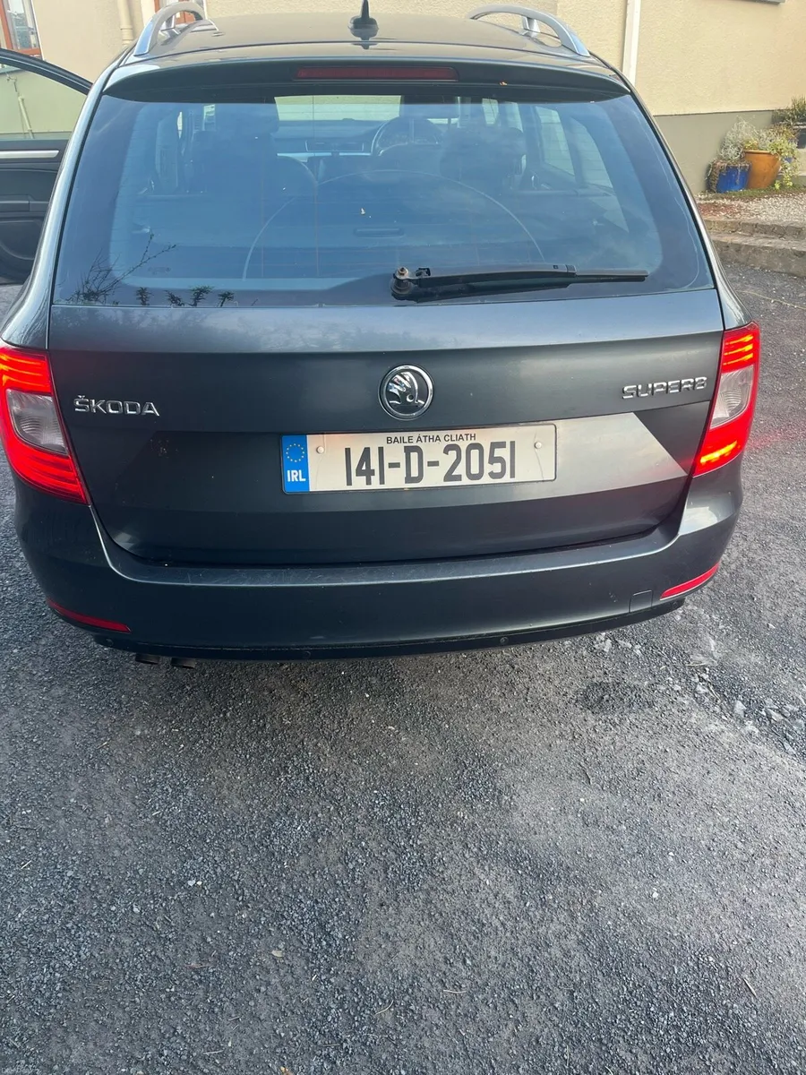 2014 Skoda Superb Estate - Image 4