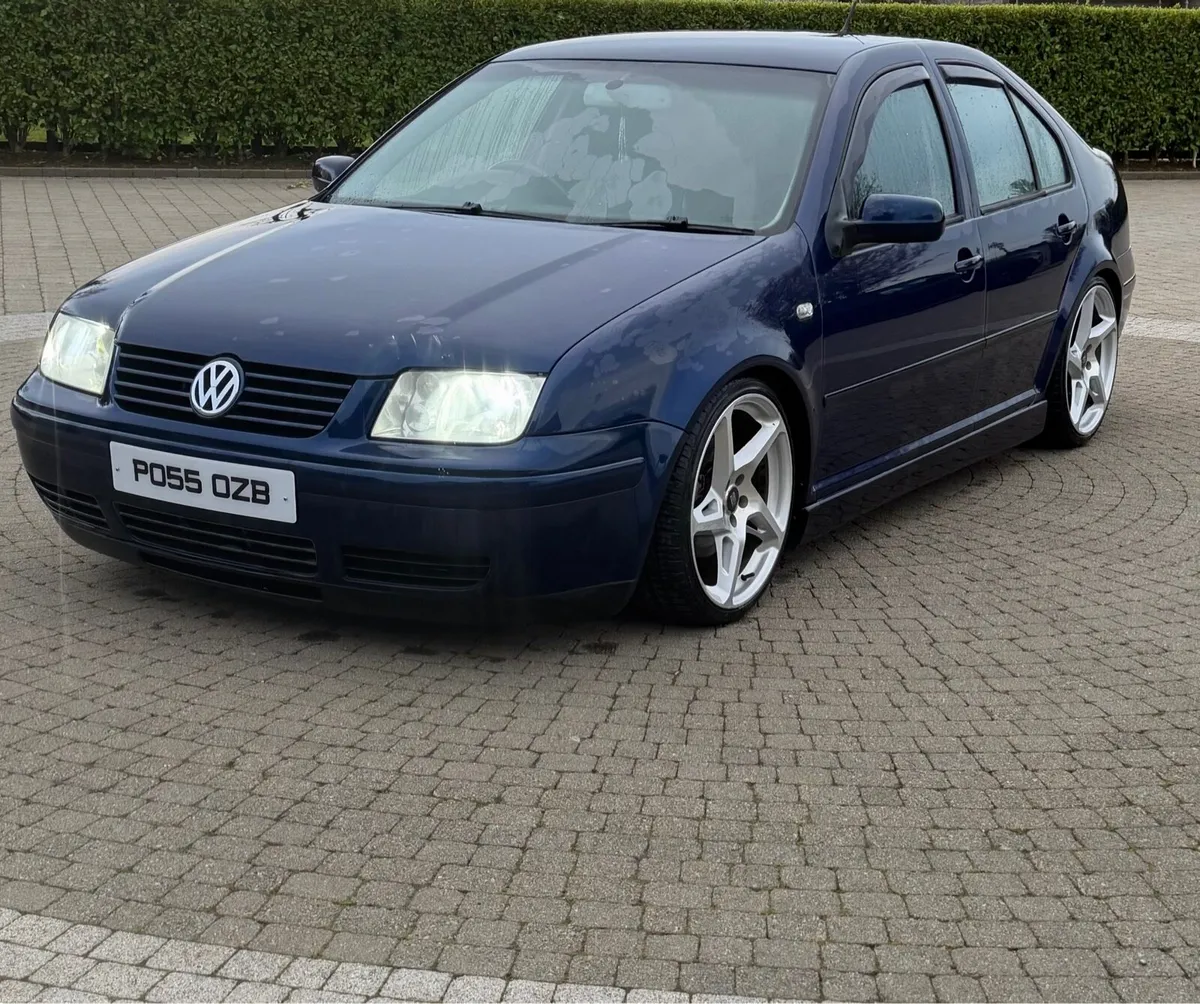 Volkswagen Bora Highline PD130 - Image 1