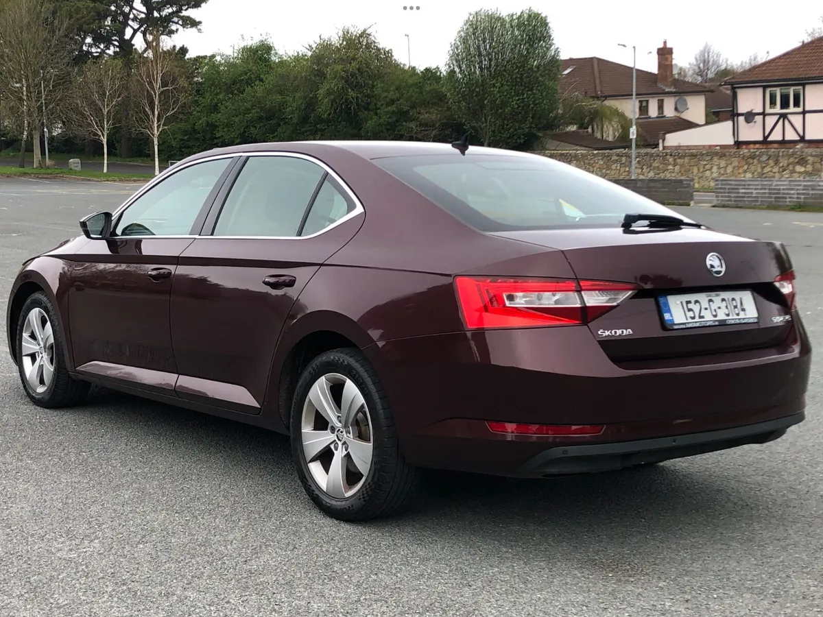Superb 2015 1.6TDI, LIGHT DAMAGE,NEW NCT 11/2026 - Image 4