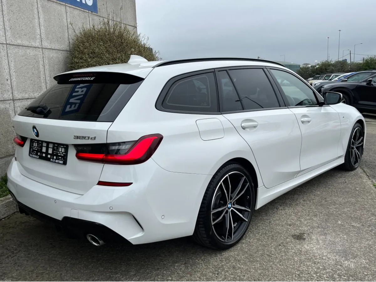 BMW 3-Series ESTATE 320D M-SPORT X-DRIVE AUTOMATIC - Image 4