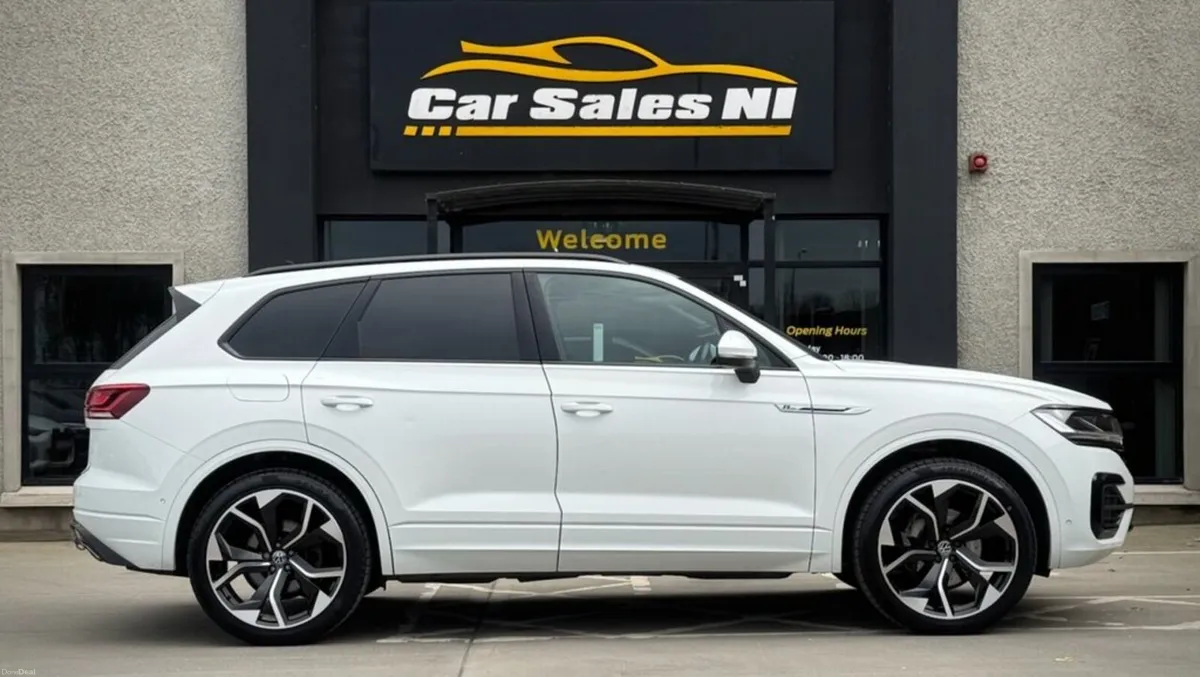 3.0 TDI V6 R-Line Tech SUV 5dr Diesel Tiptronic 4M - Image 3