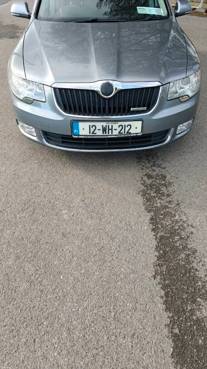 Skoda Superb 2012 - Image 4