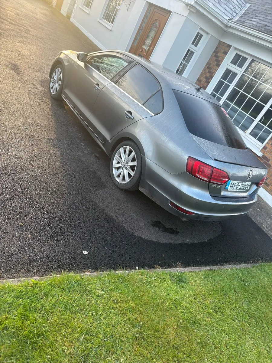 Volkswagen Jetta - Image 3