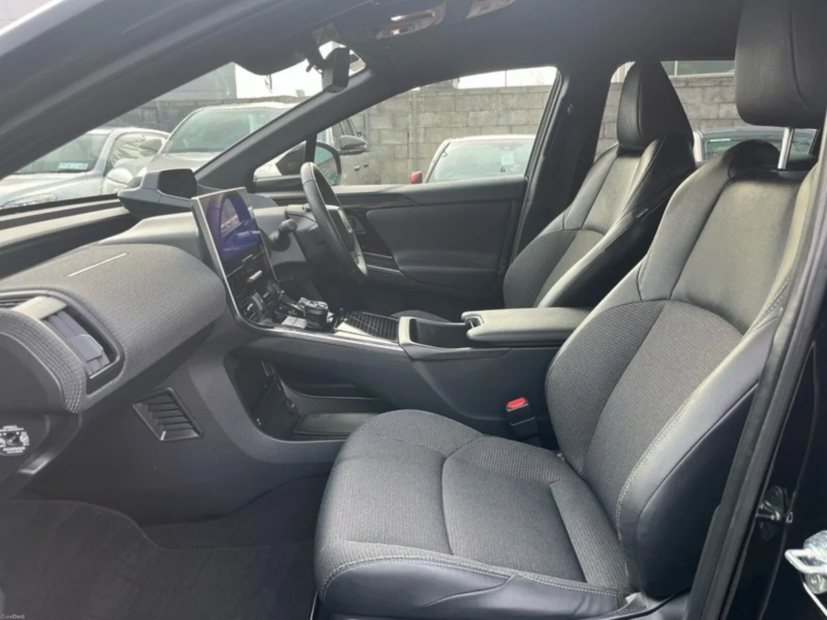 Toyota bZ4X SPORT EV AUTOMATIC // HEATED SEATS & S - Image 6