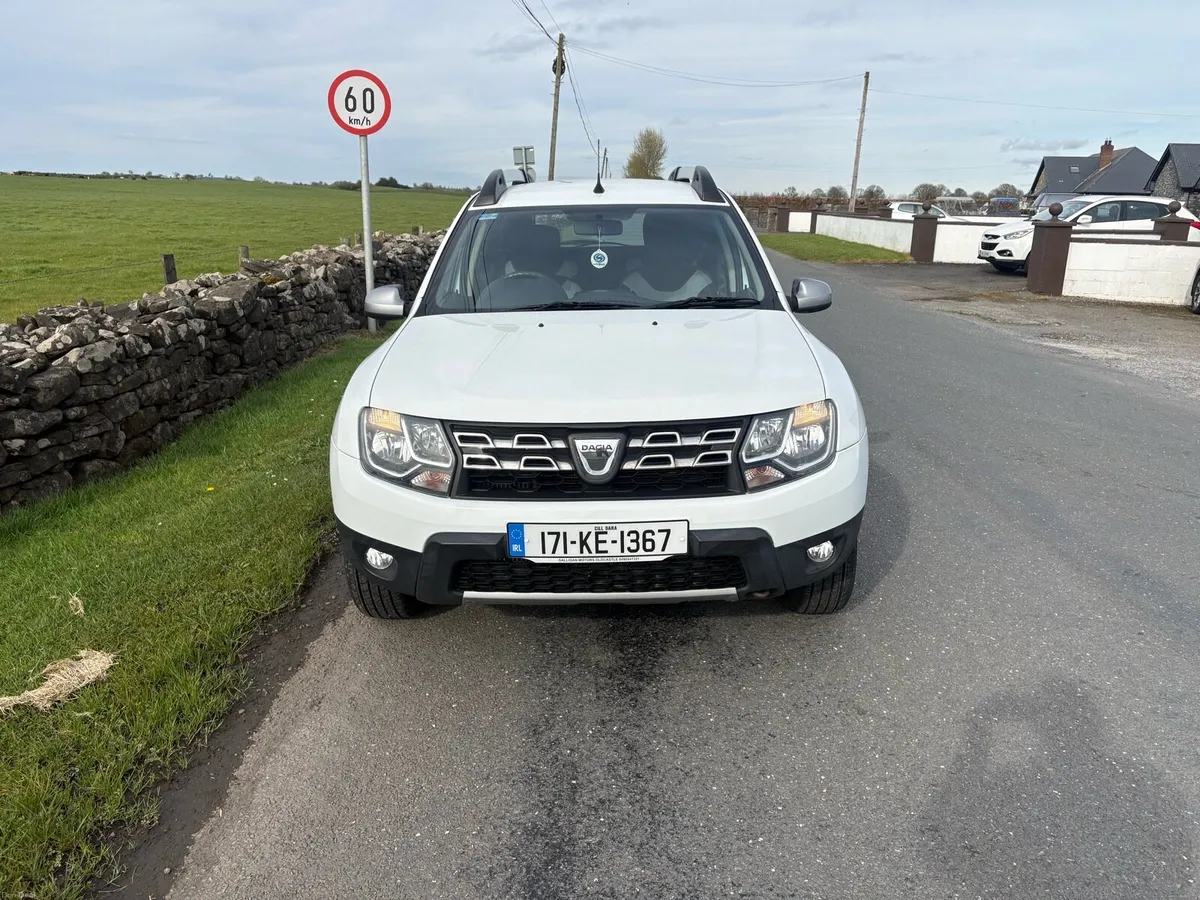 17 Dacia duster diesel - Image 2