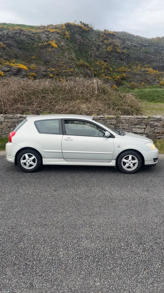 Toyota Corolla t3 1.6 - Image 2