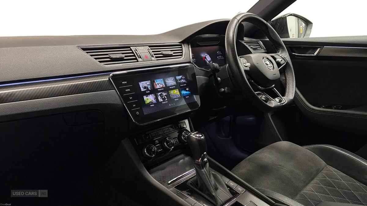 Skoda Superb DIESEL ESTATE - Image 2