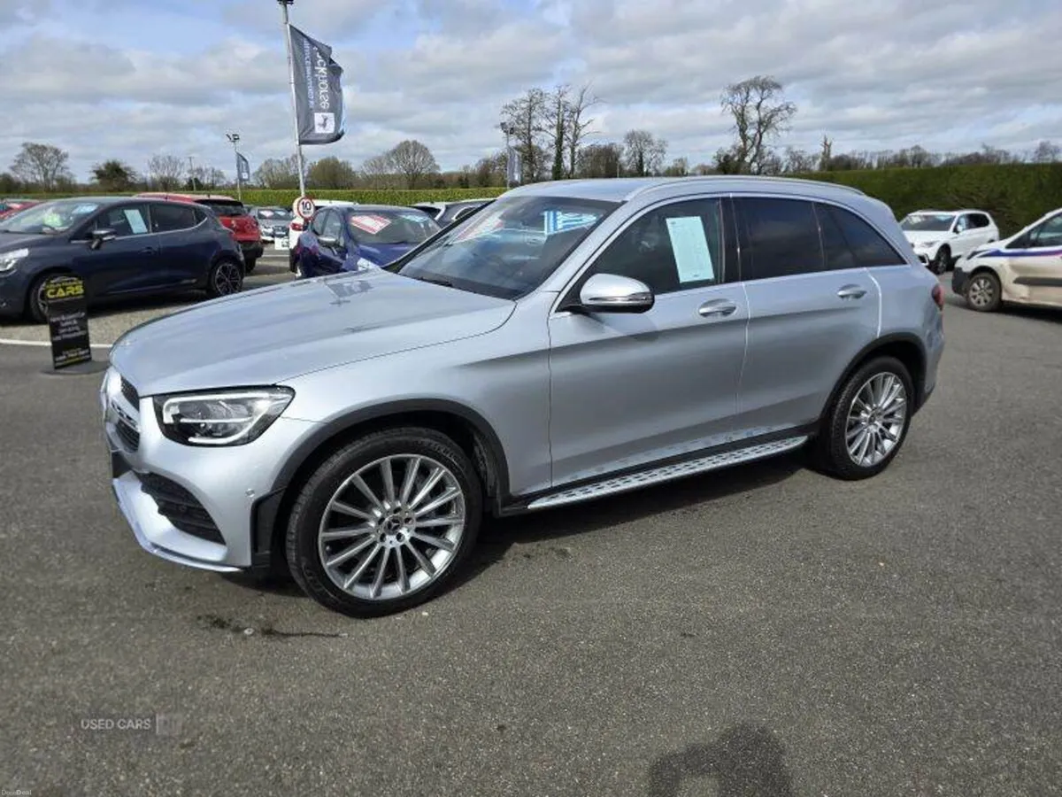 Mercedes-Benz GLC AMG Line Premium - Image 2