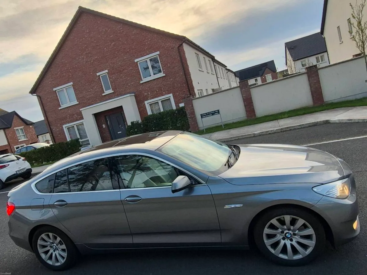 BMW 520 GT – 2013 Automatic - Image 2