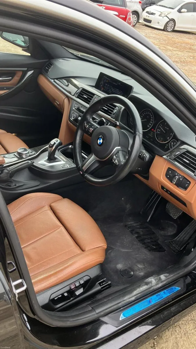 2014 BMW 320d M-Sport Saloon Exclusive Edition - Image 3