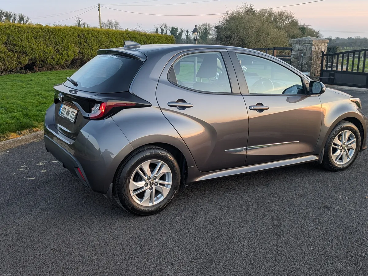 2022 TOYOTA YARIS 1.0 LUNA – LOW KMS - Image 6