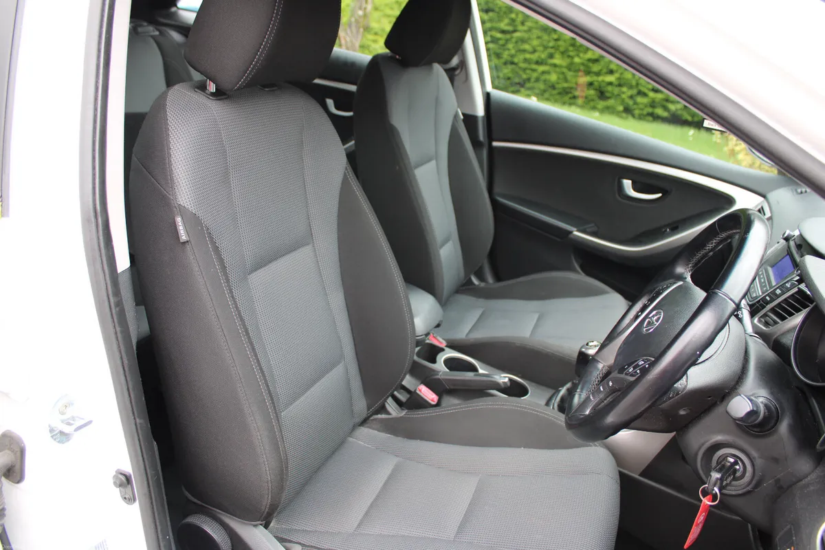 2017 TOYOTA COROLLA LUNA 1.4 D4D SAL.