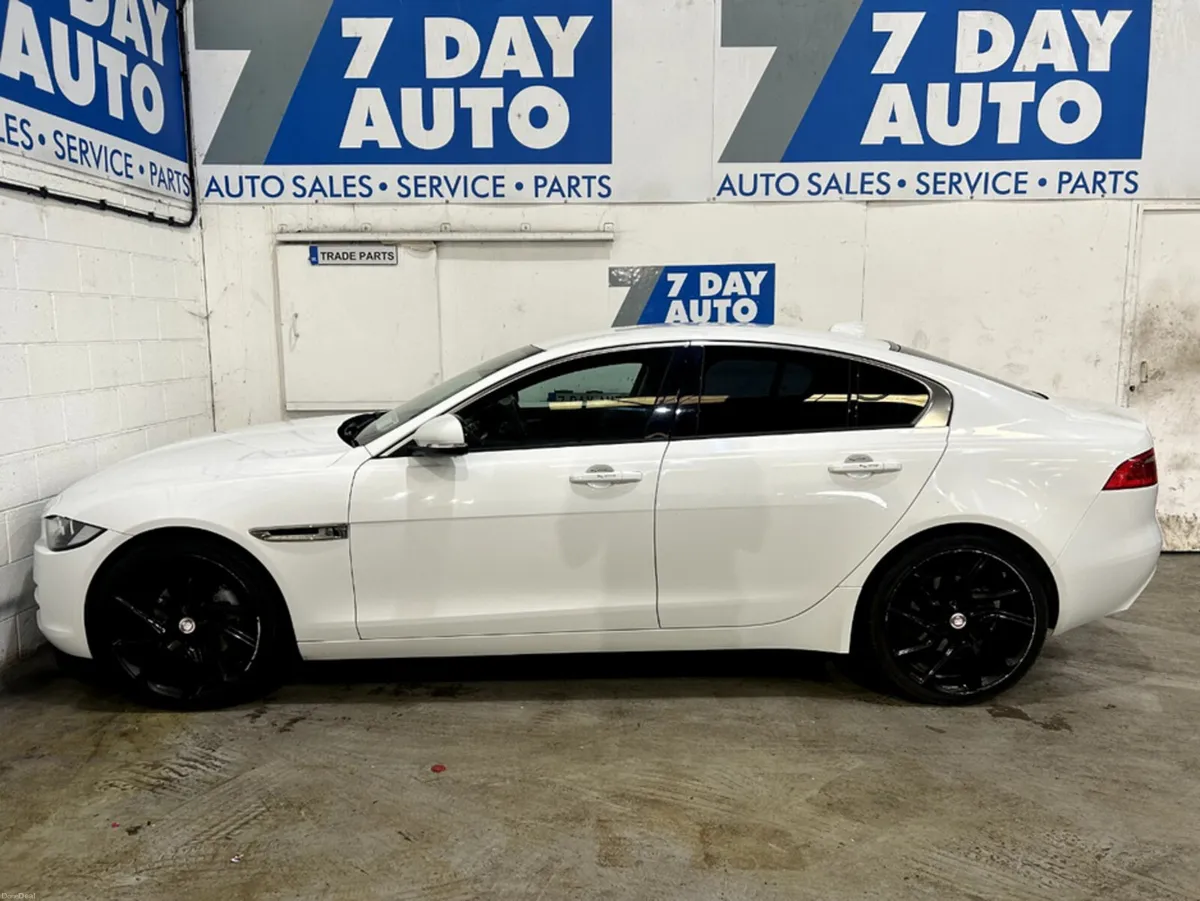 Jaguar XE 2.0 D SE 163PS 4DR AUTO - Image 4