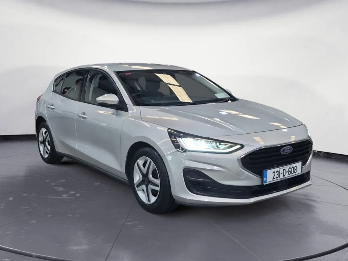 Ford Focus CONNECTED 5DR 1.5 TD 120 S6 S6.2 A8 - Image 3
