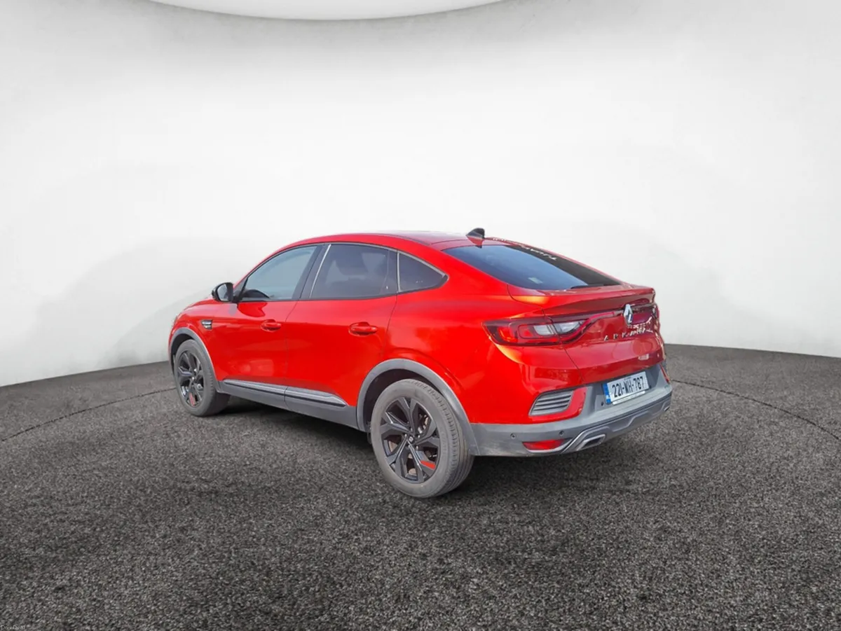 Renault Arkana R.S. LINE TCE 140 AUTO EDC 5DR - Image 4