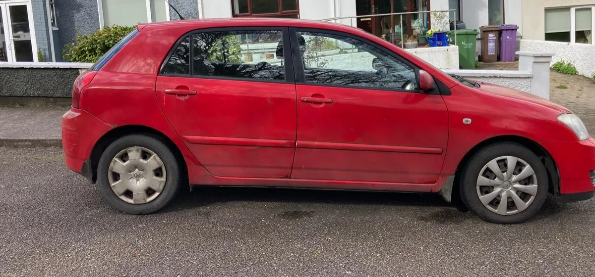 Corrolla Hatchback - Image 3