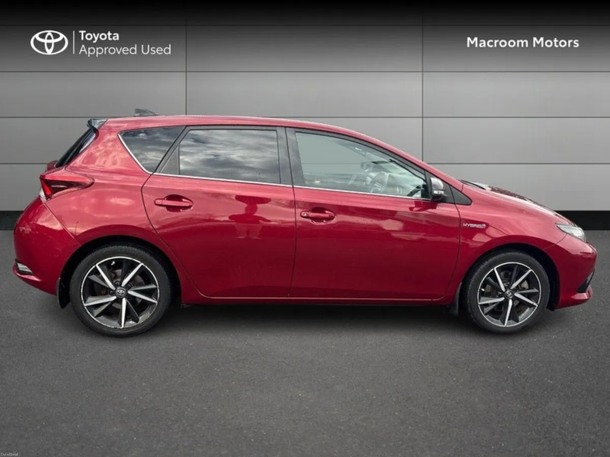 Toyota Auris 1.8 - Image 3