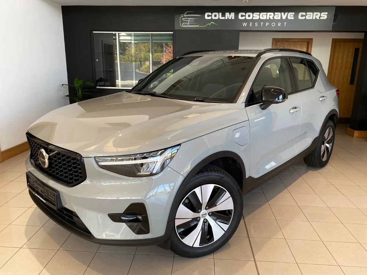 Volvo XC40 2023 RECHARGE T4 PLUS - Image 3