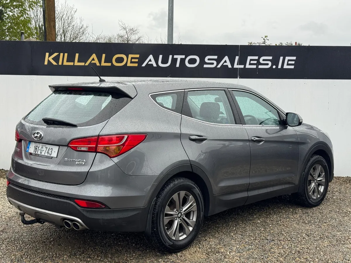 2016 Hyundai Santa Fe 2.2D 7 Seater - Image 4