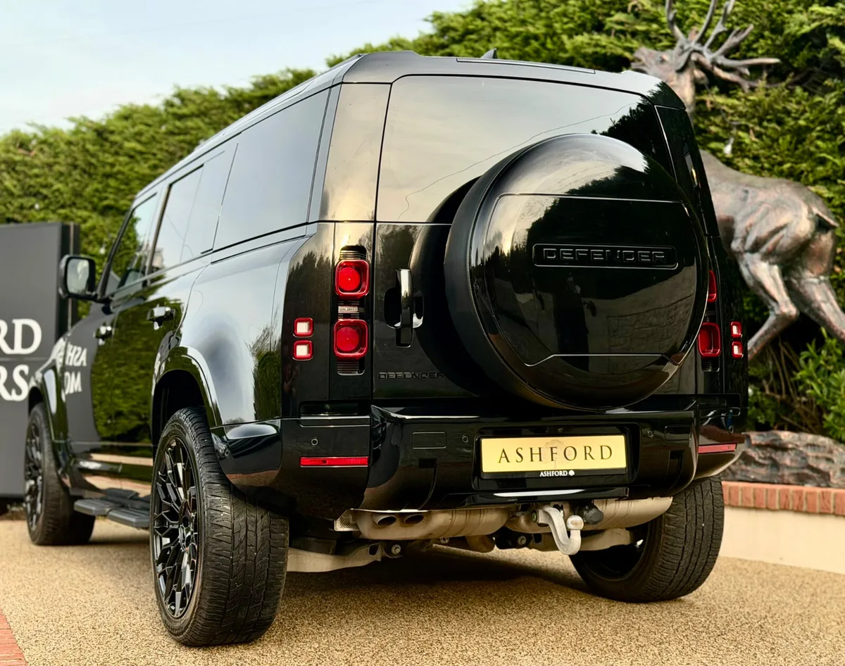 251 Land Rover Defender 3.0 diesel 3 seater vat - Image 5
