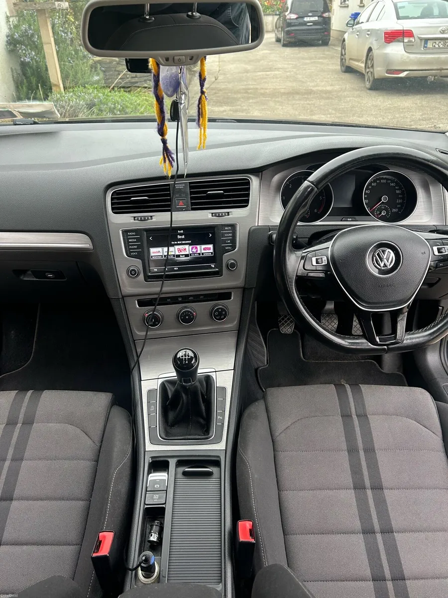 Volkswagen Golf R-line - Image 4