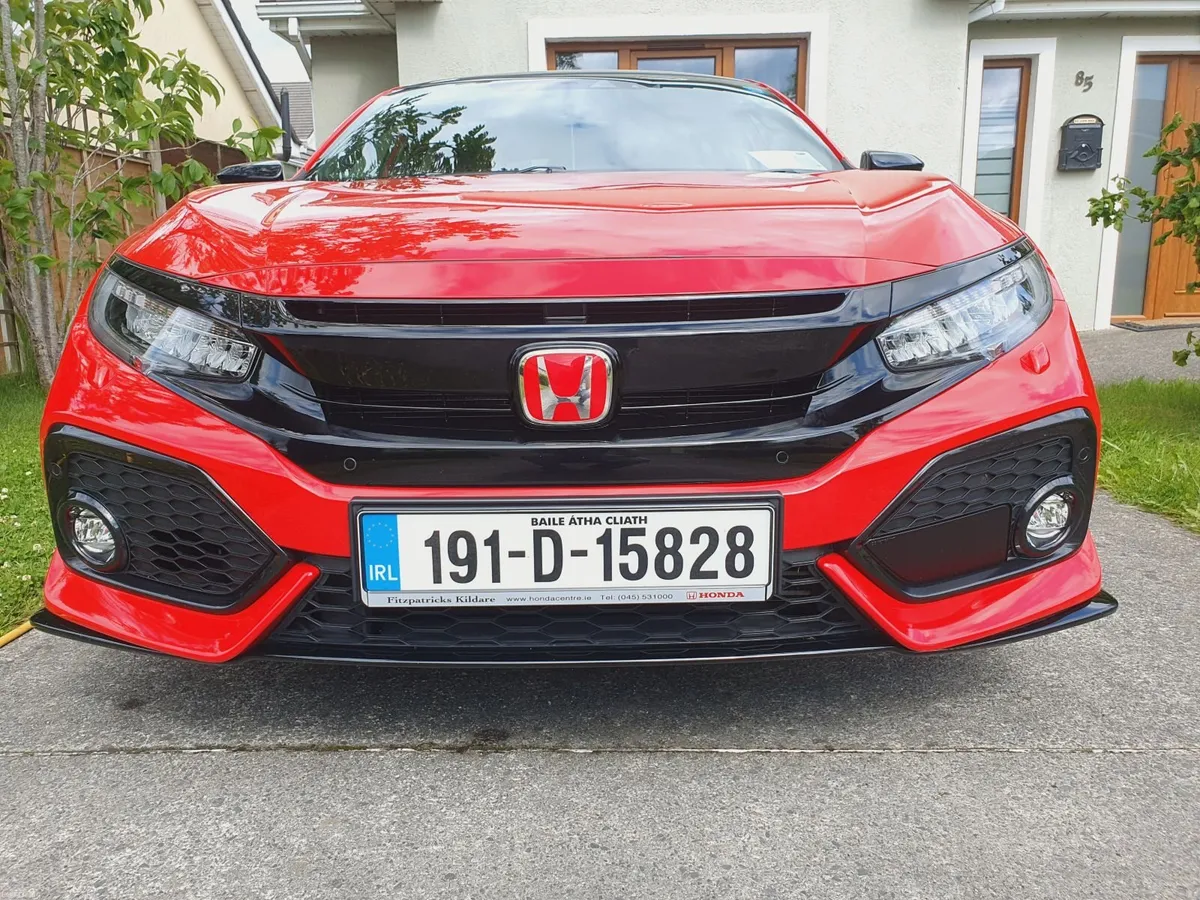 Honda Civic 2019 - Image 2