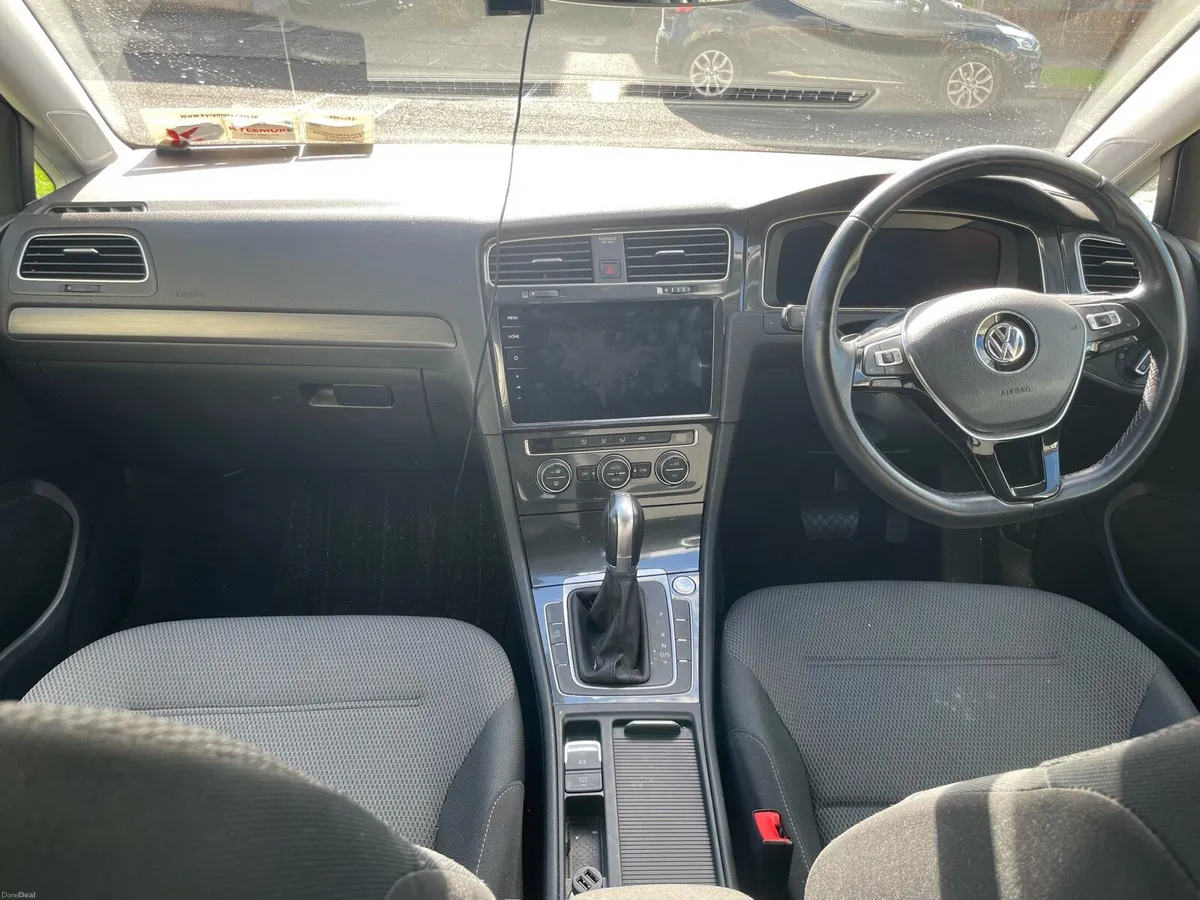 Volkswagen Golf Estate - Image 4