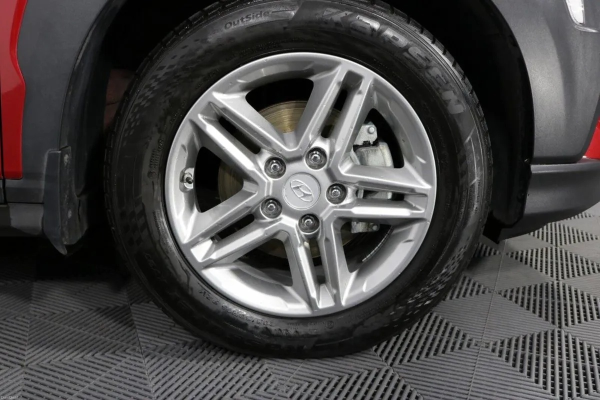 Hyundai KONA COMFORT 1.0L PETROL COMPACT SUV - Image 4
