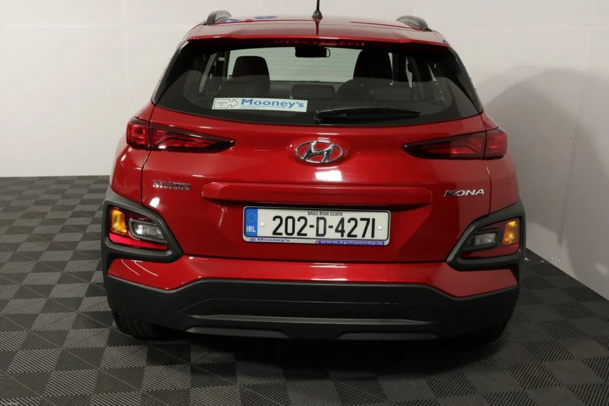 Hyundai KONA Comfort 1.0L Petrol Compact SUV - Tes - Image 6