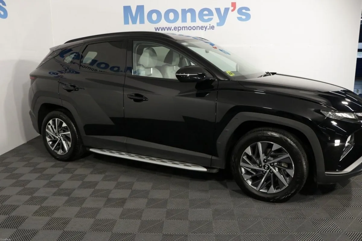 Hyundai Tucson 2WD Executive - Image 3