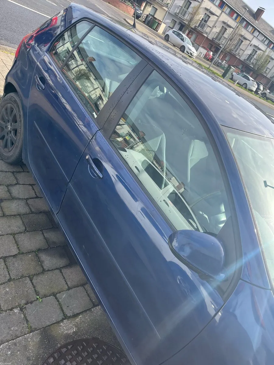 Volkswagen Golf - Image 2