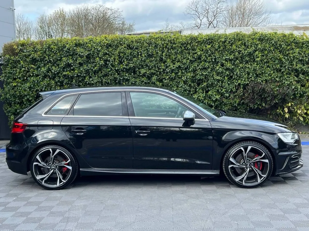 Audi S3 QUATTRO 2.0 TFSI AUTO // 300 BHP ALL-WHEEL - Image 2