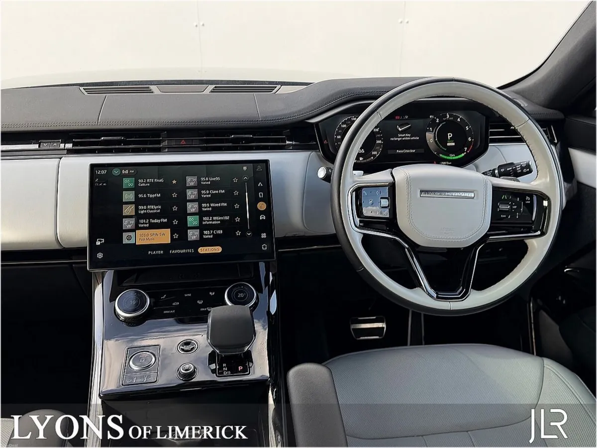 Land Rover Range Rover Sport 3.0 PHEV Dynamic SE - Image 4