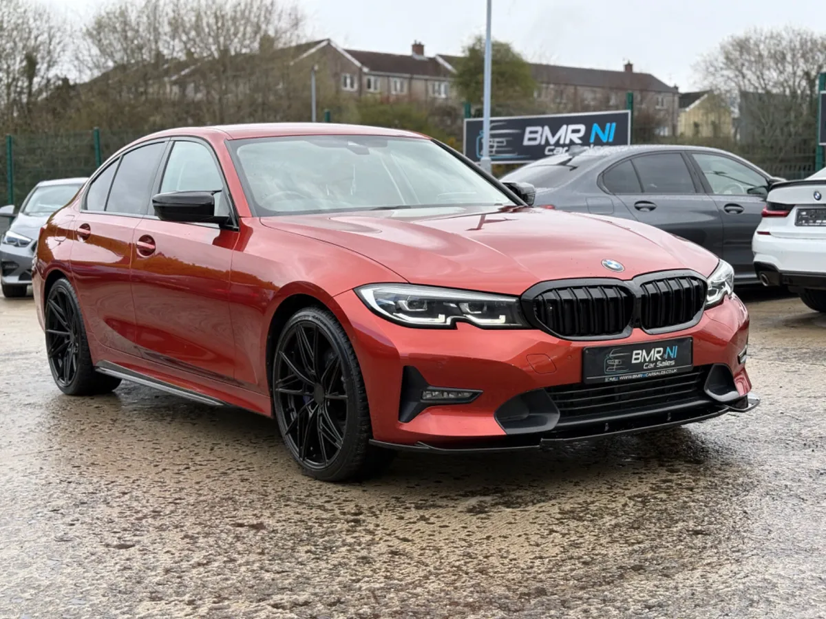 2019 BMW 330 AUTO HYBRID - Image 1