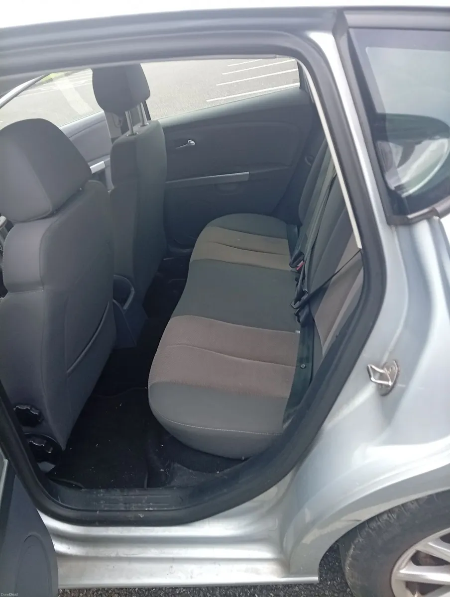 SEAT Leon 2011 - Image 4