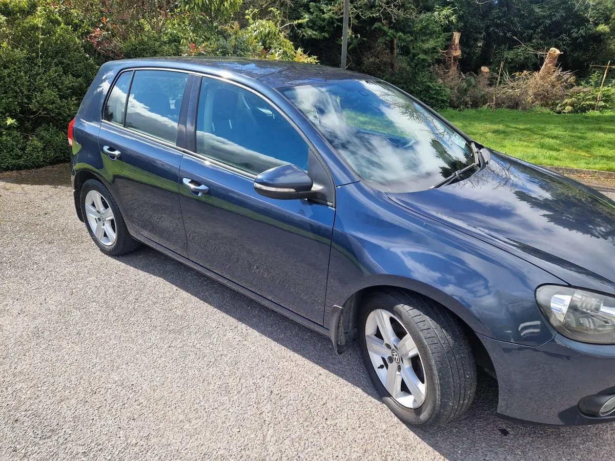 Volkswagen Golf 2011 - Image 4