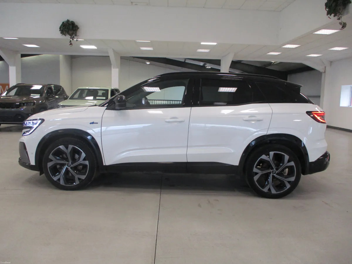 Renault Austral 1.2  HYBRID ALPINE 2024 - Image 1