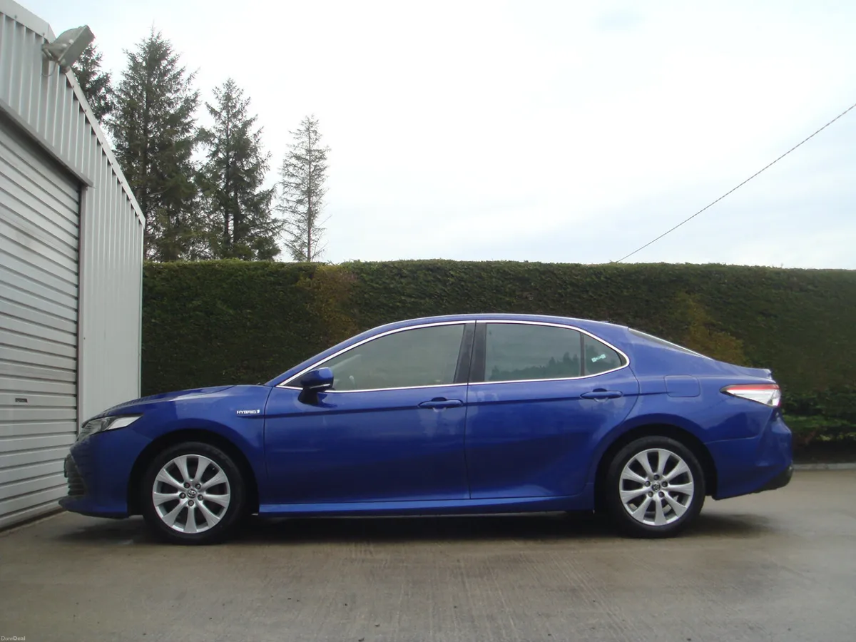 192 Camry Design 2.5 VVT-I Hybrid €180 Tax NCT6/26 - Image 4
