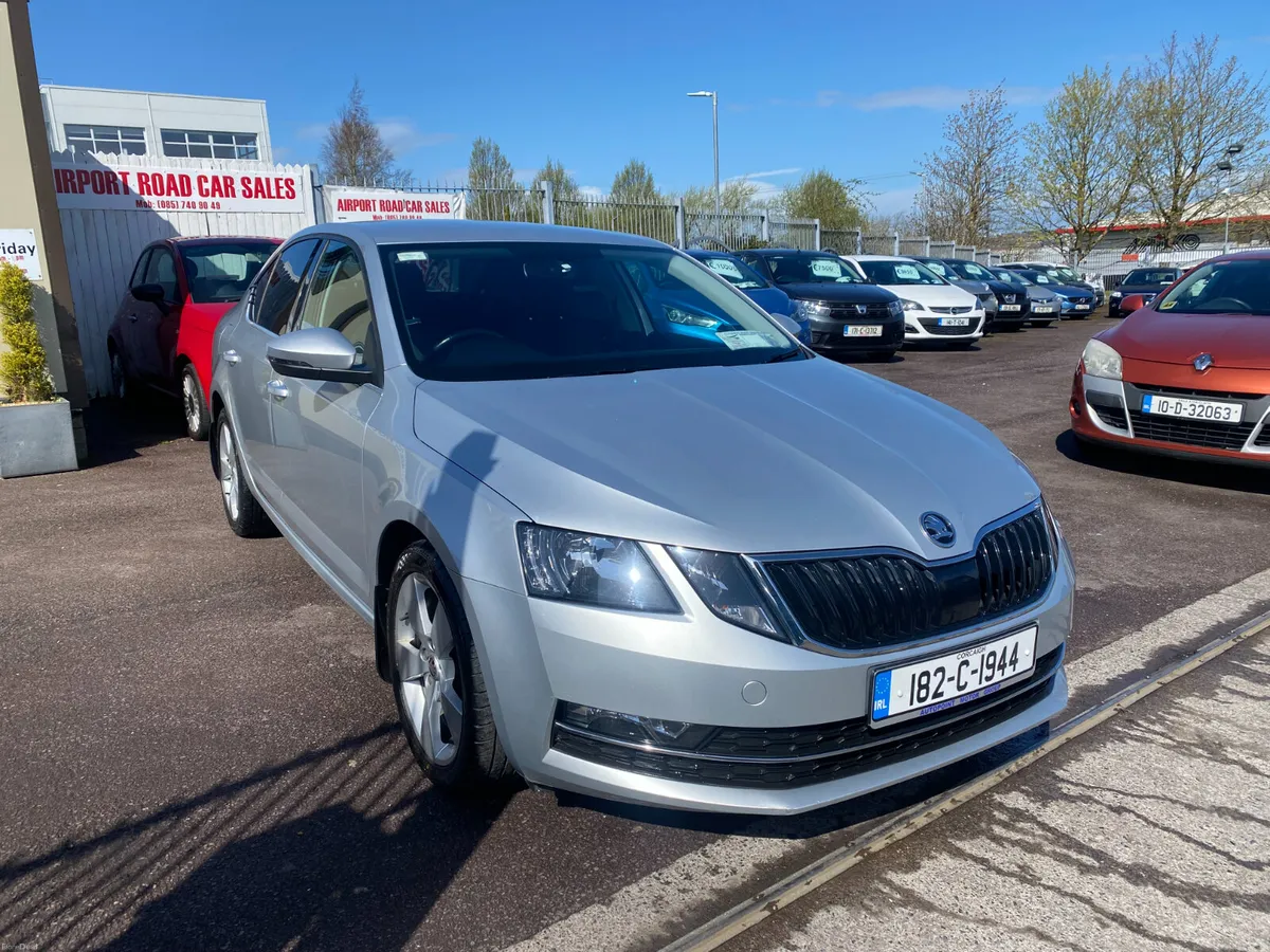 Skoda Octavia 2018 SAT NAV REVERSE CAMERA - Image 4