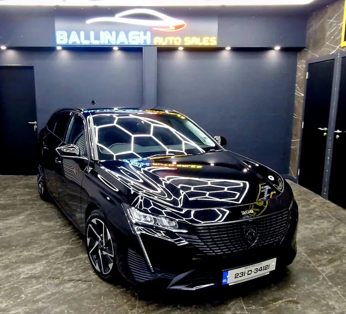 PEUGEOT 308 ALLURE DIESEL ESTATE AUTOMATIC - Image 2