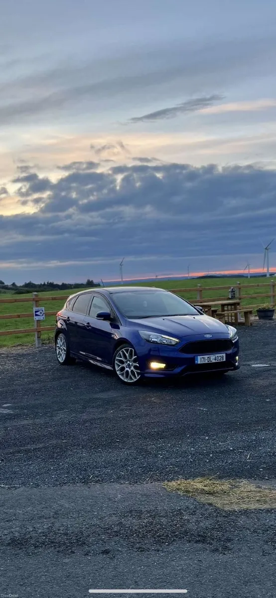 Ford Focus ST Line 2017 - Image 2