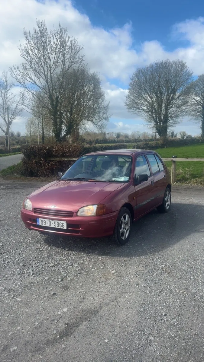 Toyota starlet - Image 2