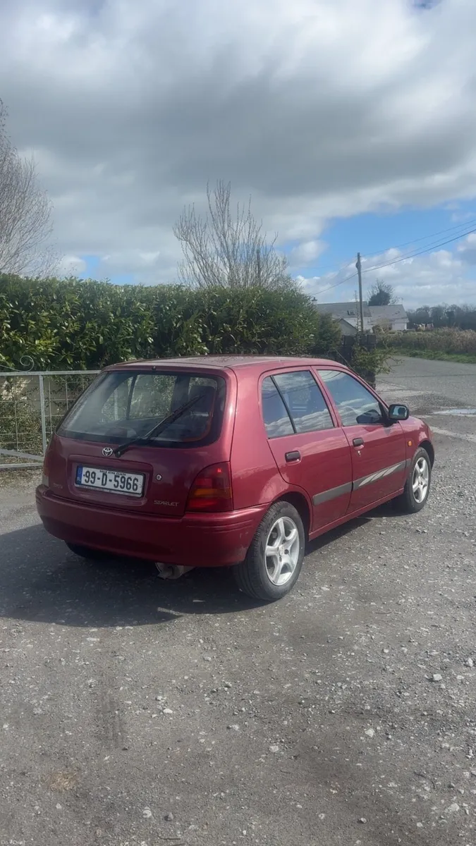 Toyota starlet - Image 4
