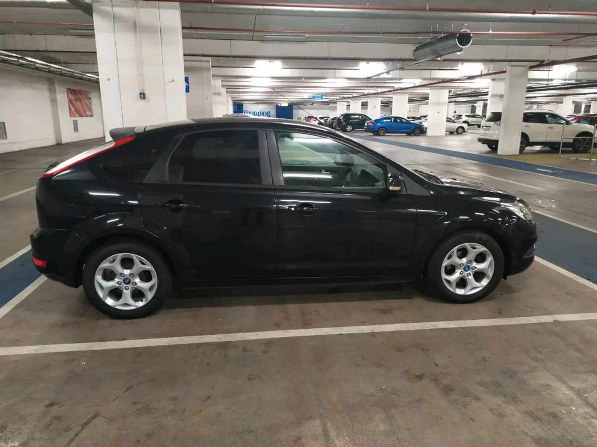 Ford Focus 2011 1.6 Tdci - Image 2