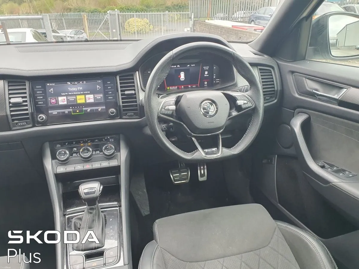 Skoda Kodiaq Sportline 2.0TDi 150 DSG - Side Steps - Image 2
