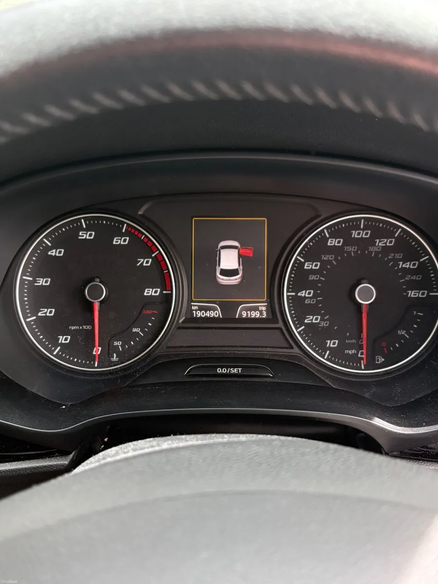 SEAT Leon 2015 - Image 2