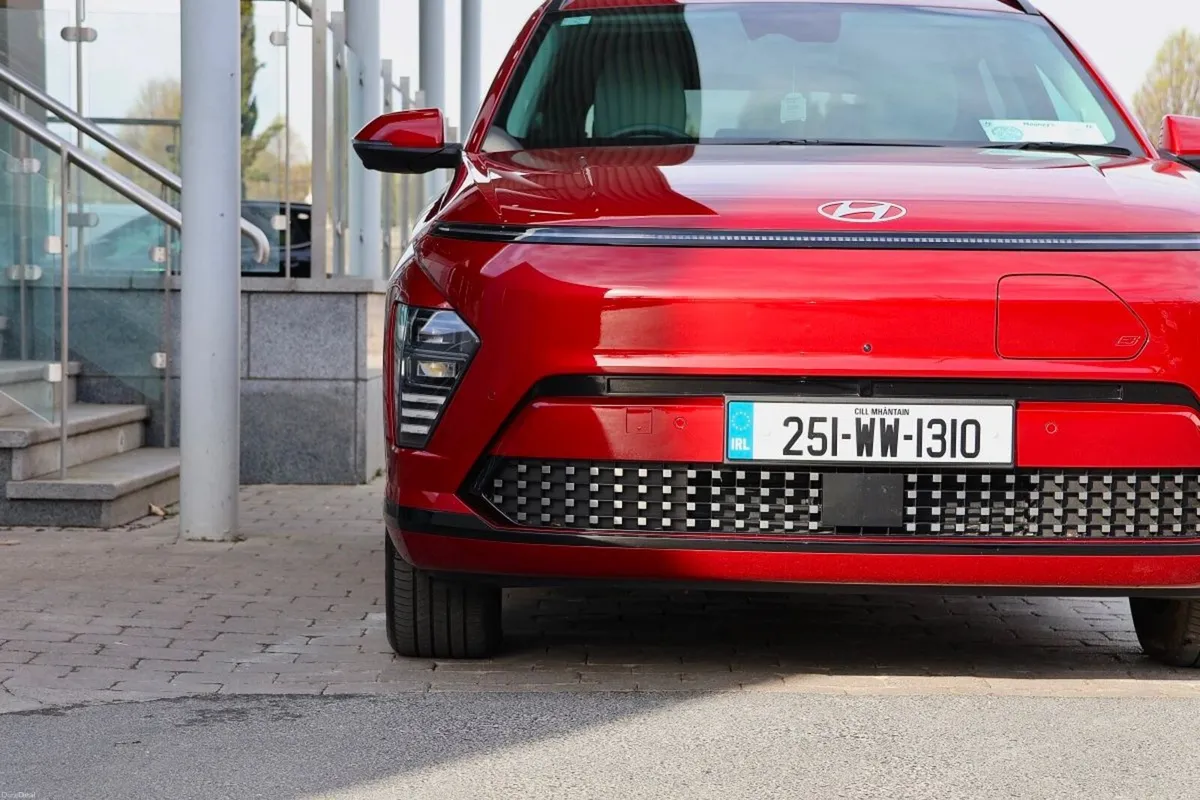 Hyundai KONA Kona EV Platinum 65kWh - Image 3