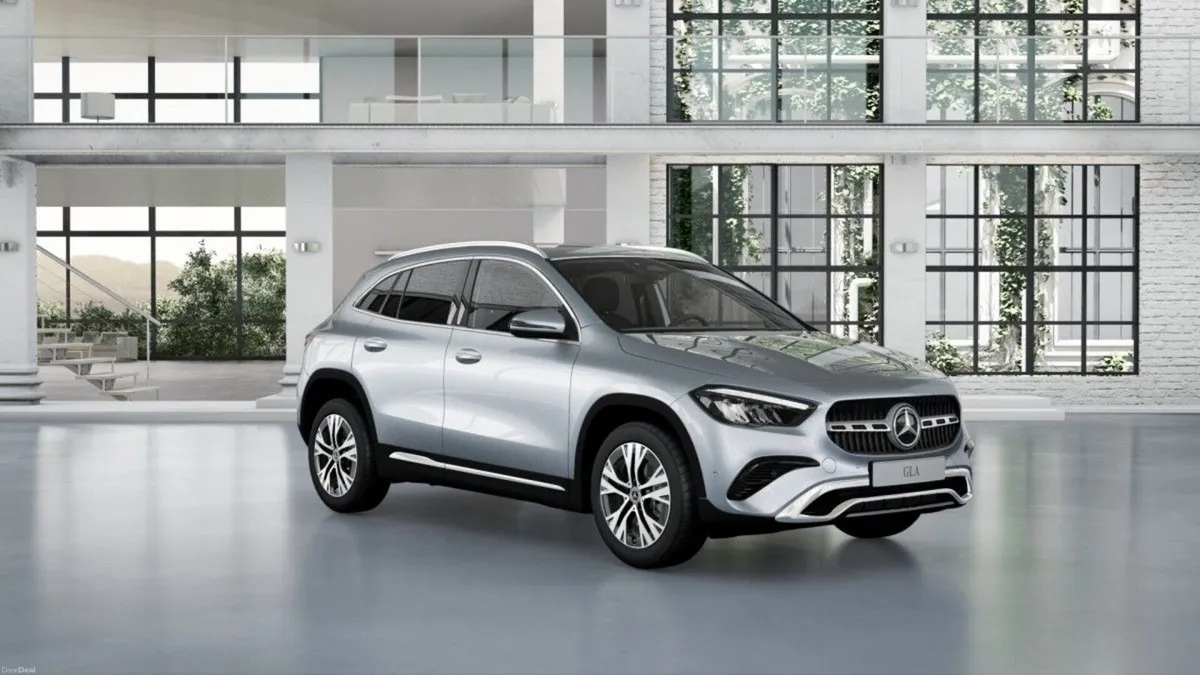 Mercedes-Benz GLA 180D Progressive Line Plus Compa - Image 1